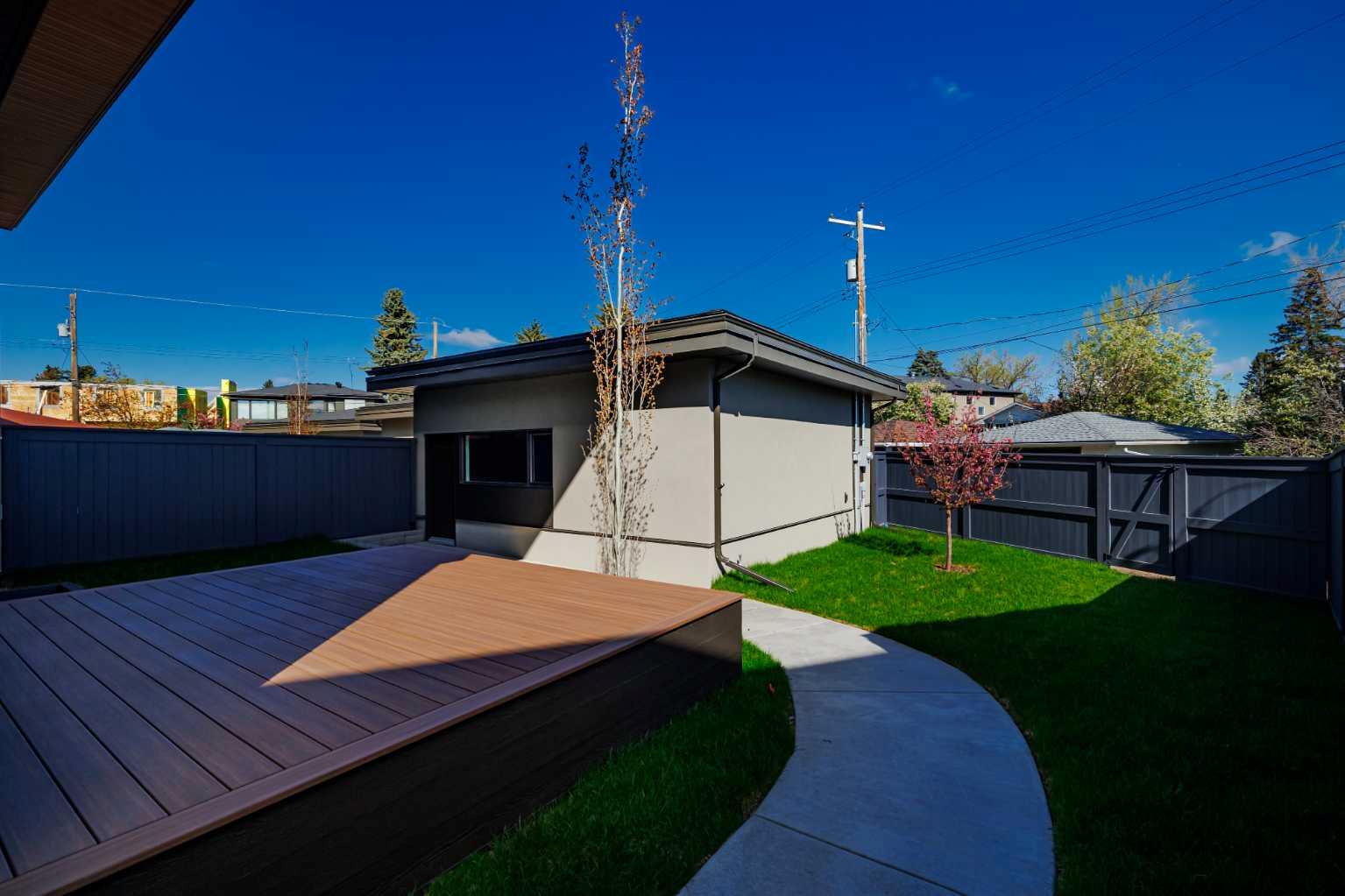 3B Willow Crescent SW
