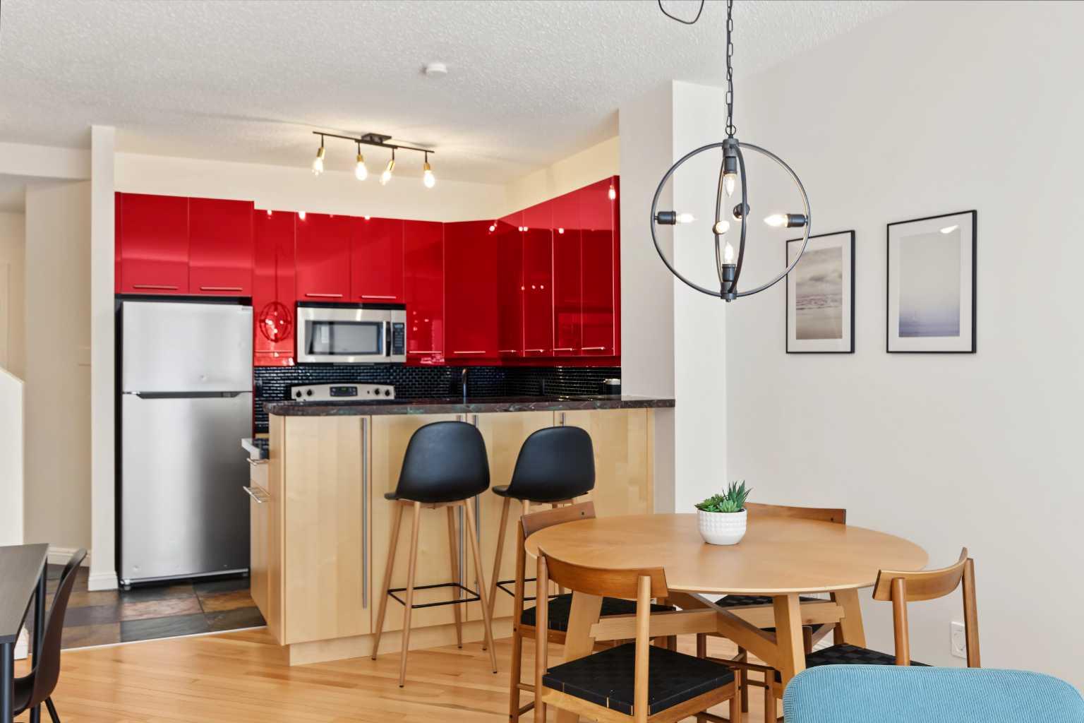 1707 23 Avenue SW
