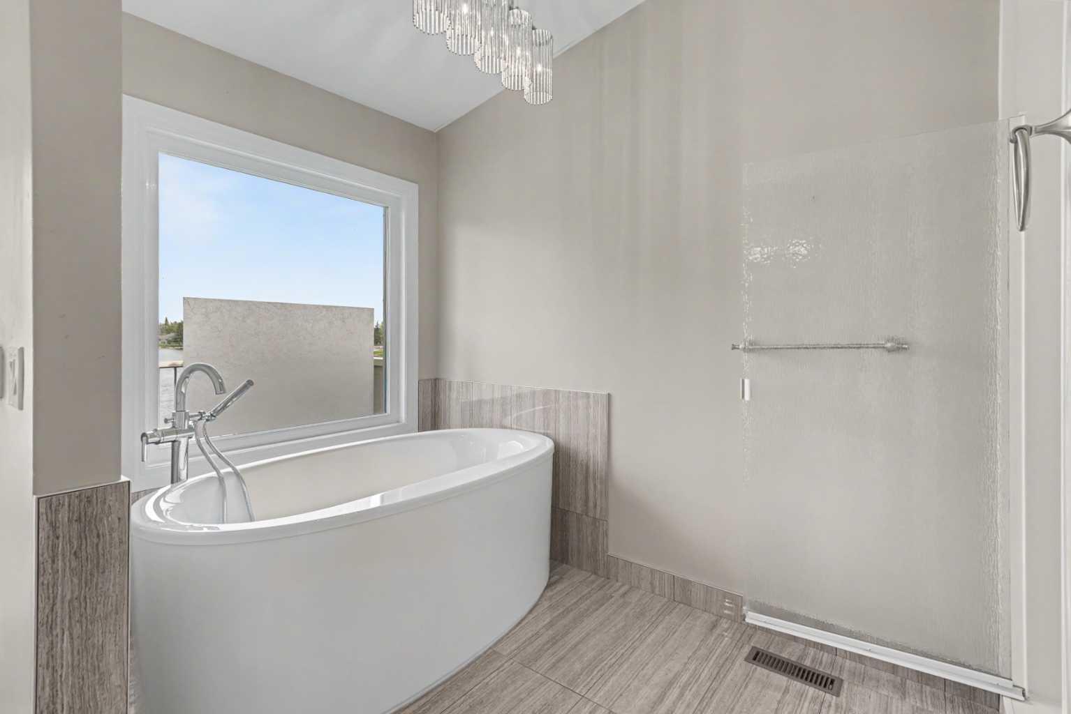 231, 20 Midpark Crescent SE