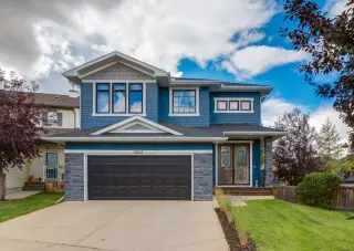 237 Luxstone Green SW
