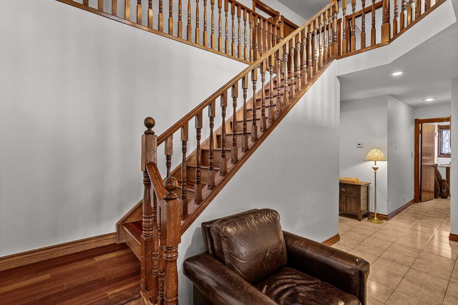 12 Woodside Lane 