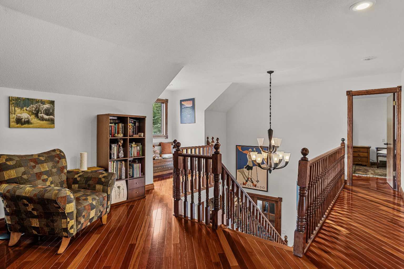 12 Woodside Lane 