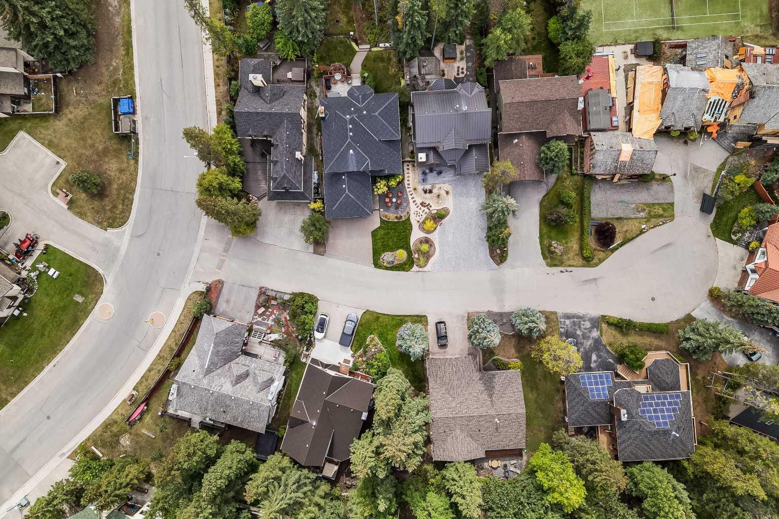 12 Woodside Lane 
