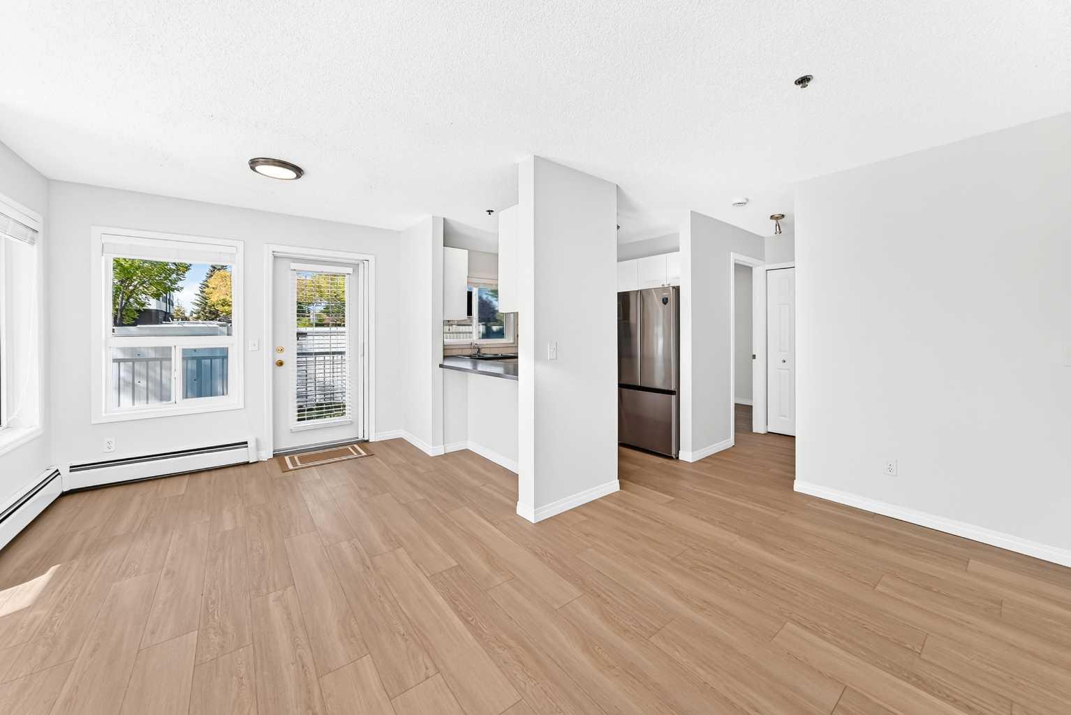 103, 7 Harvest Gold Manor NE