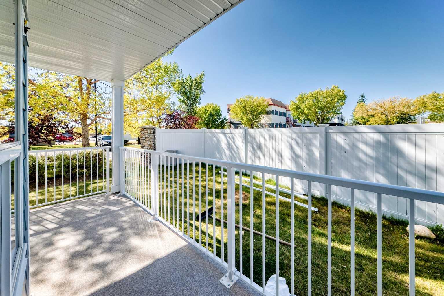 103, 7 Harvest Gold Manor NE