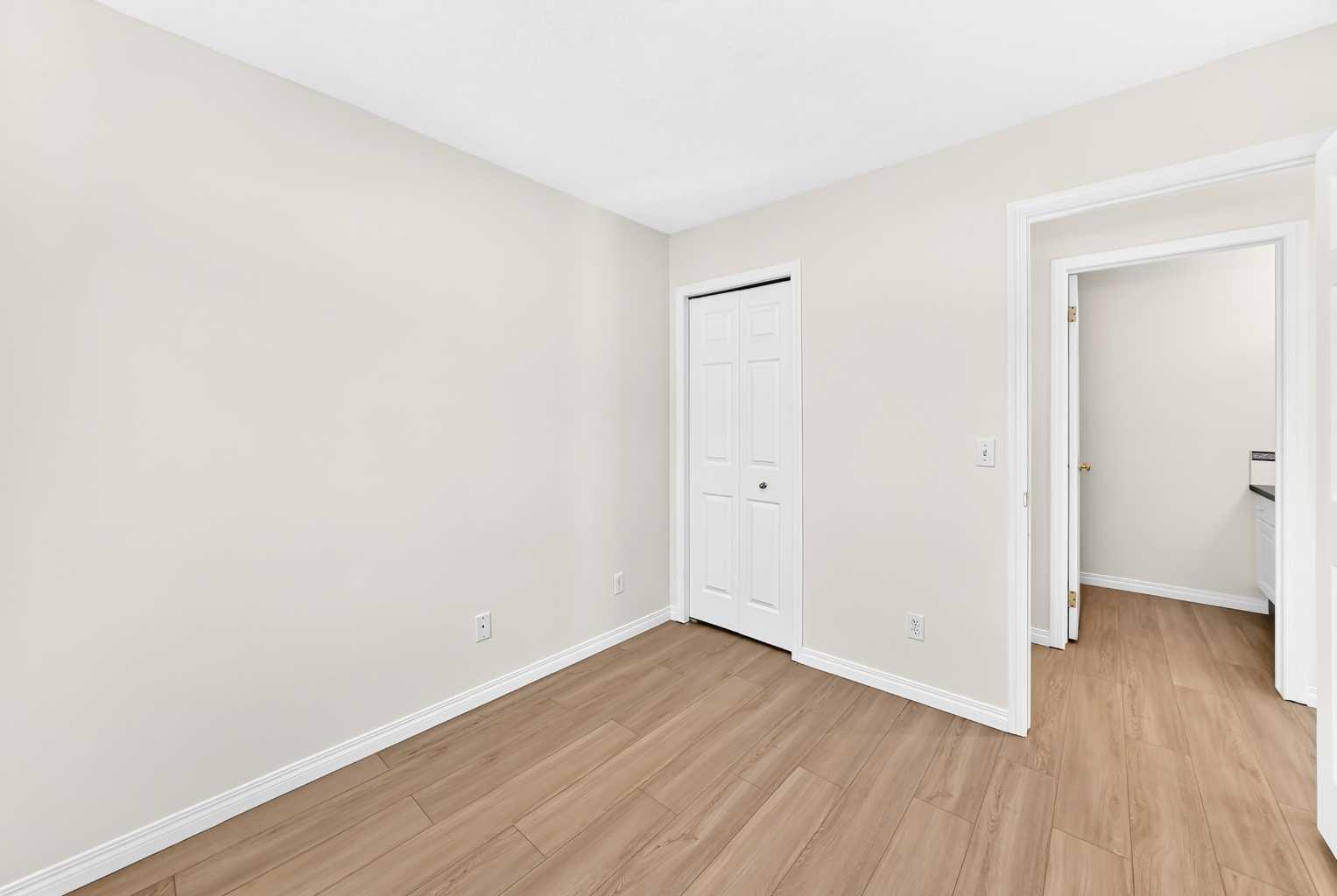 103, 7 Harvest Gold Manor NE