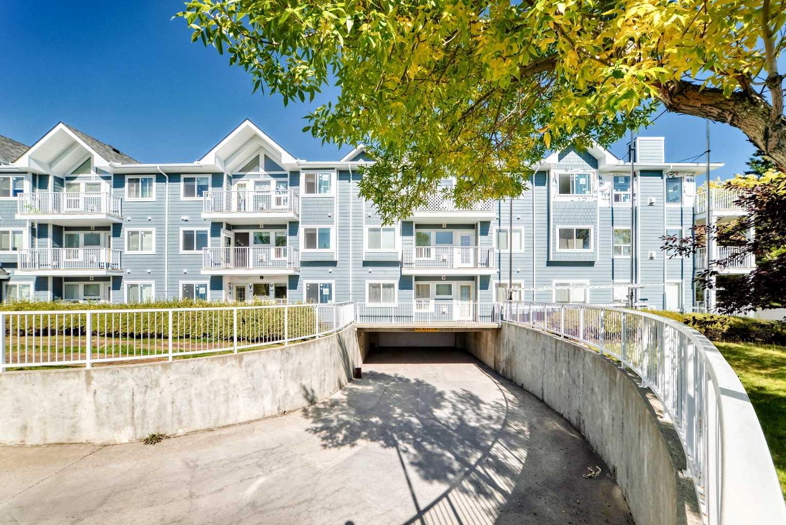 103, 7 Harvest Gold Manor NE