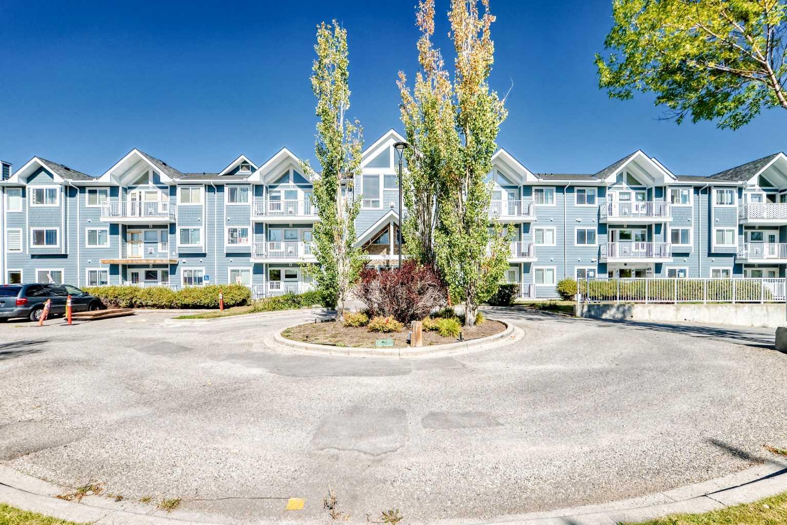 103, 7 Harvest Gold Manor NE