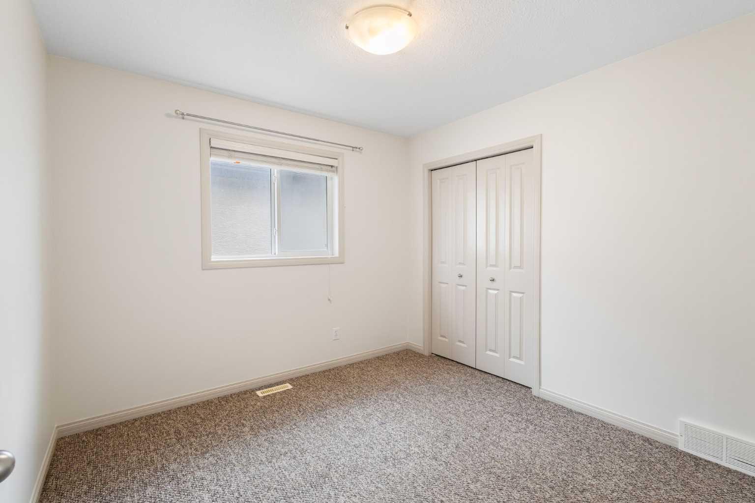 53 Sherwood Way NW