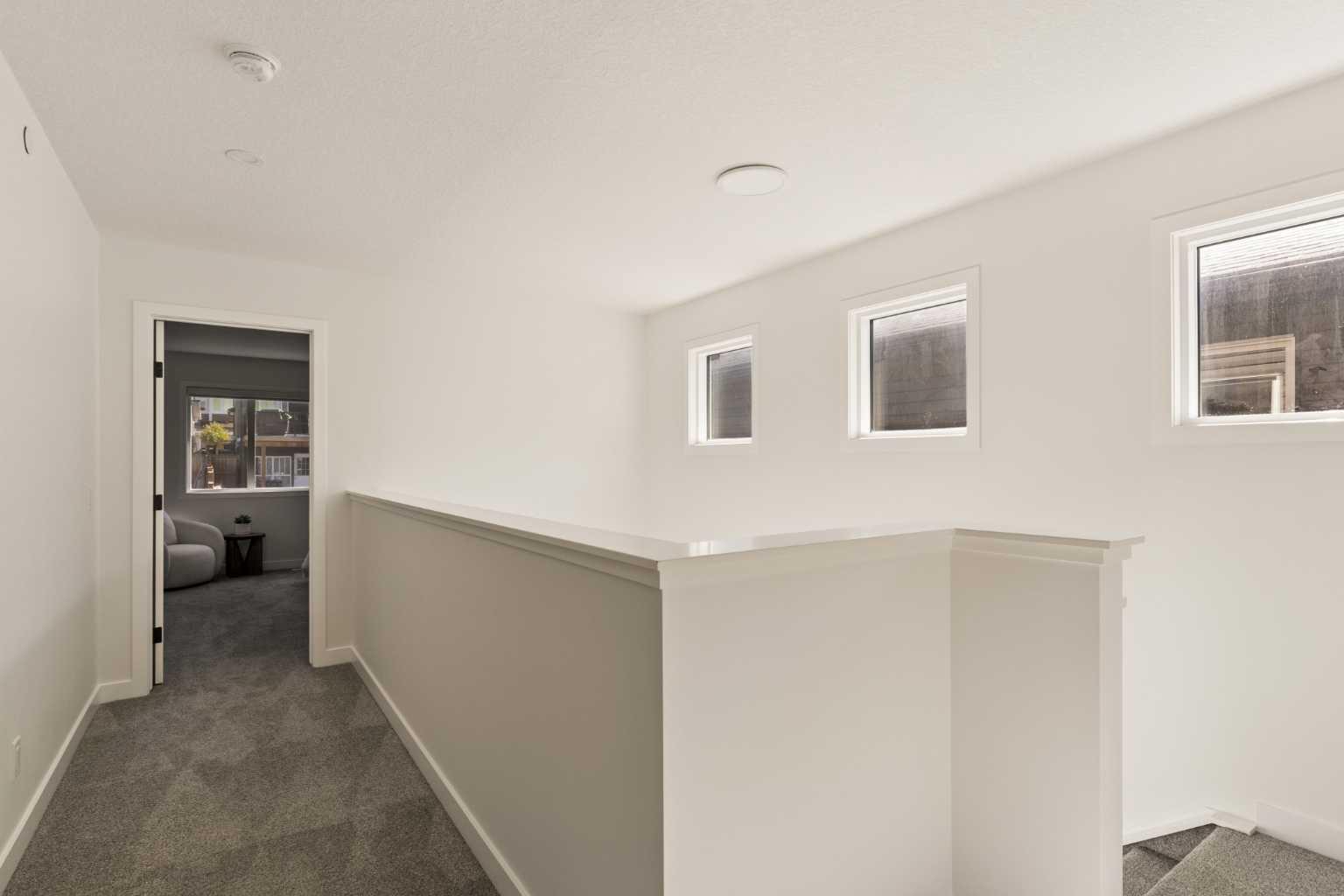 312 Lucas Way NW