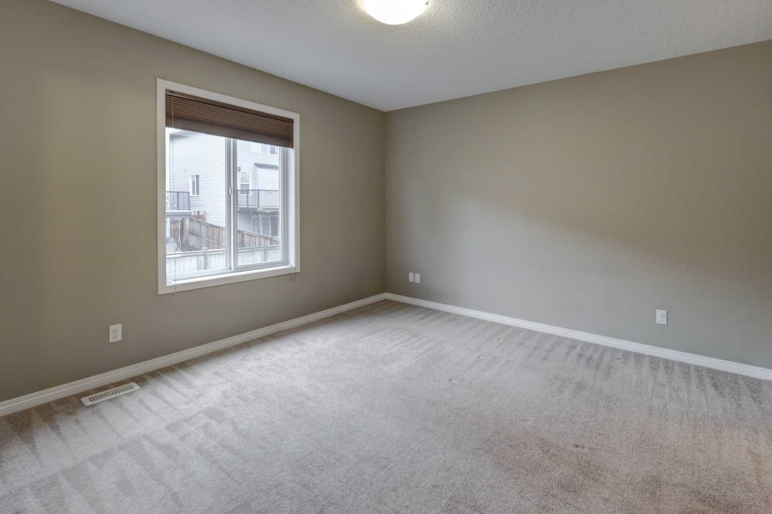 108 Kinlea Link NW