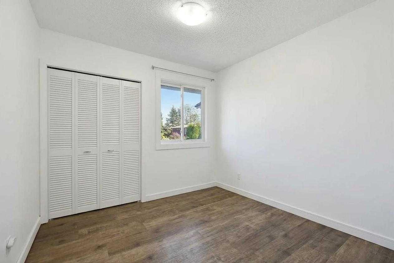84a Cedarwood Hill SW