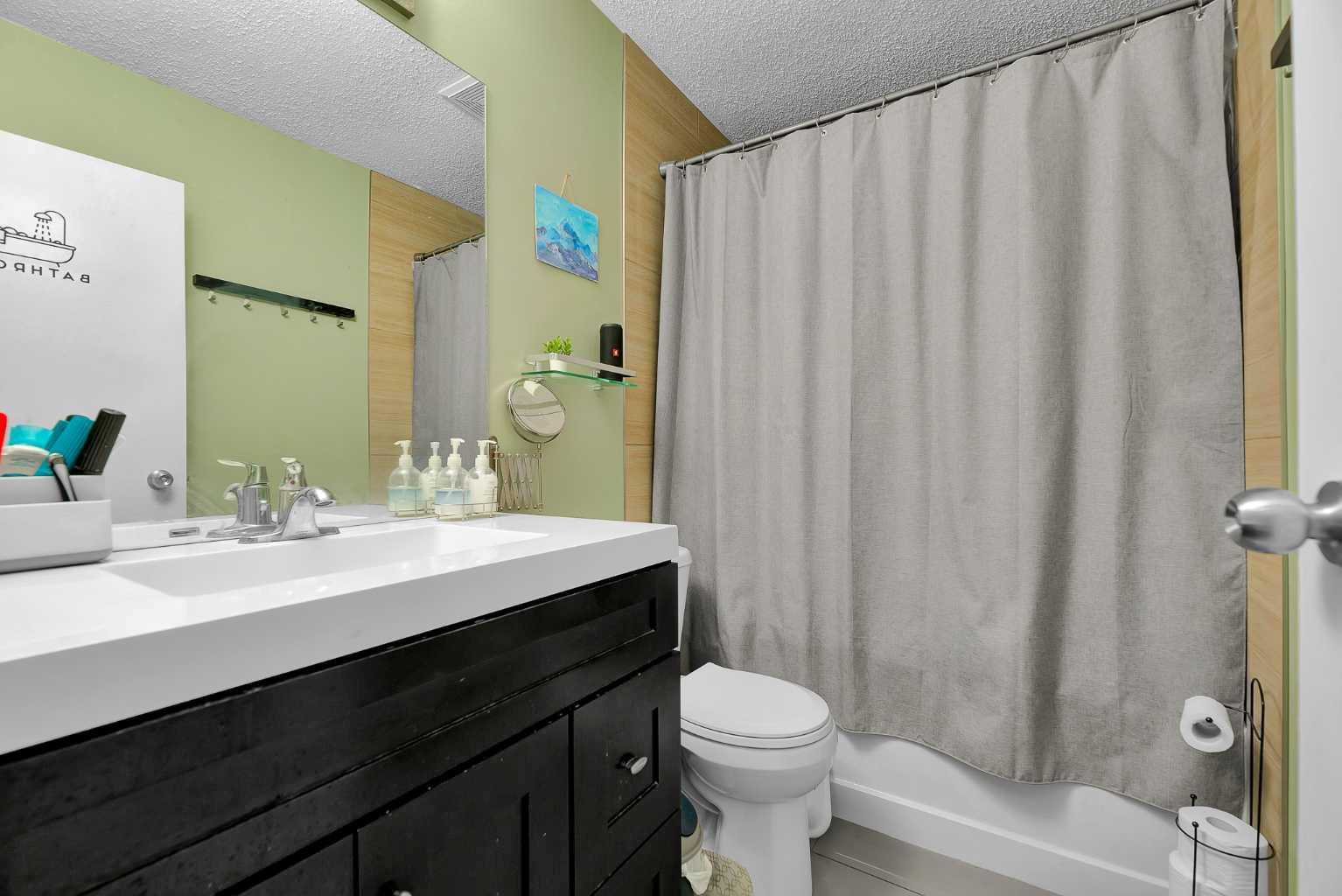 84a Cedarwood Hill SW
