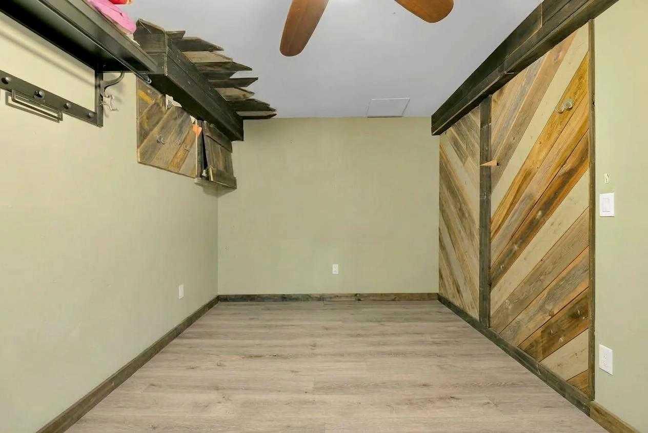 84a Cedarwood Hill SW