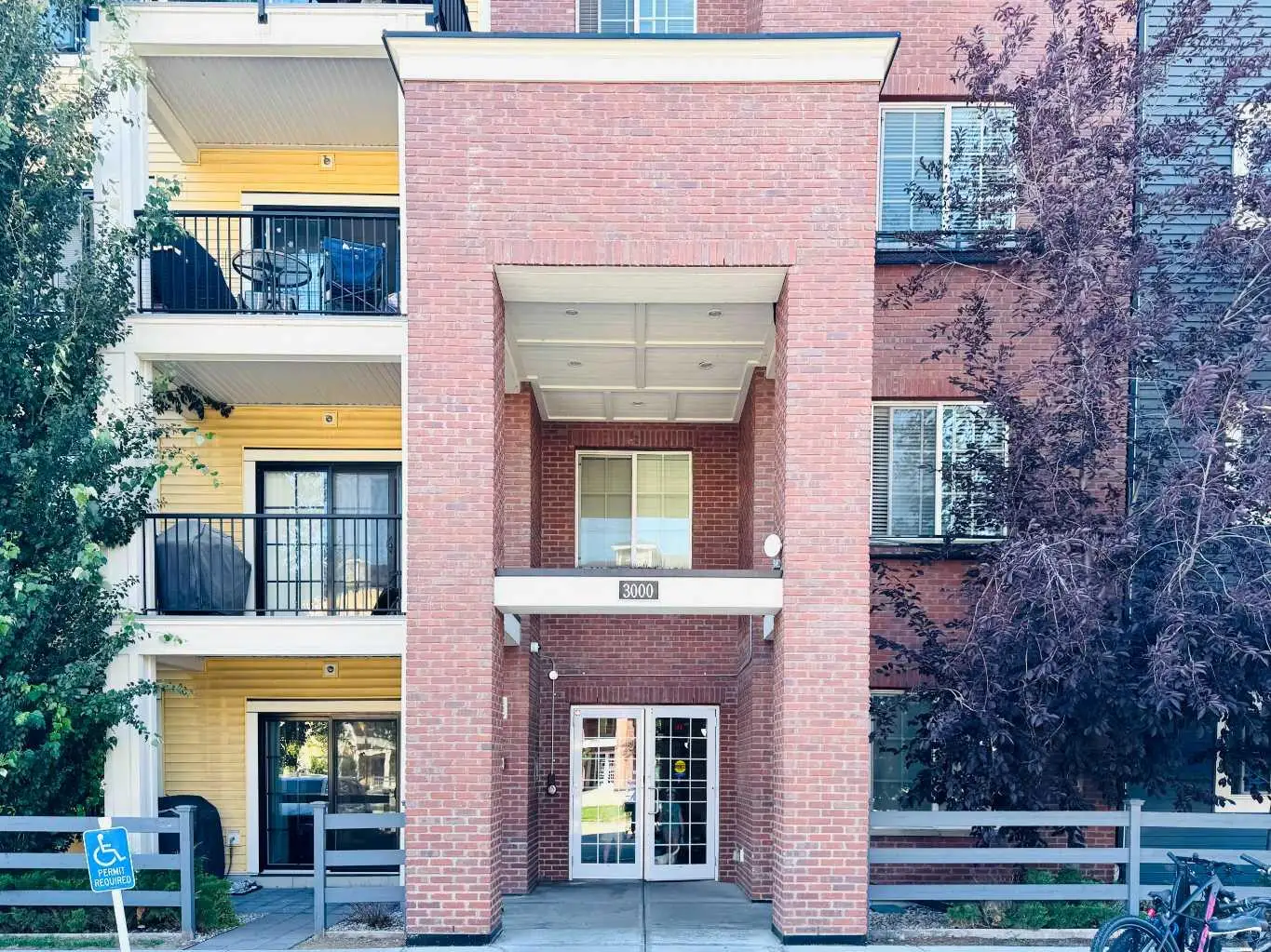 3313, 99 Copperstone Park SE