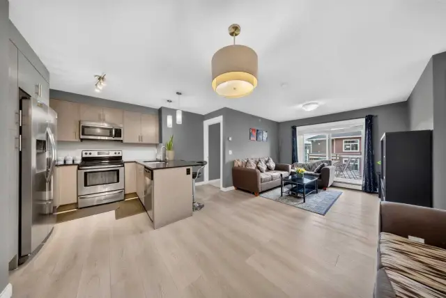1404, 240 Skyview Ranch Road NE