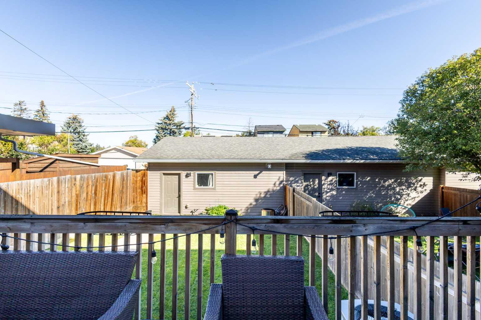 836C 68 Avenue SW