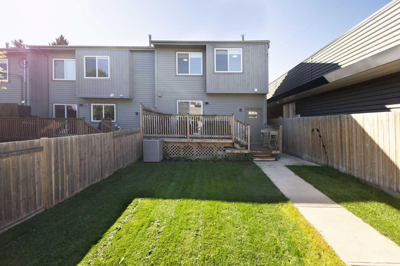 836C 68 Avenue SW