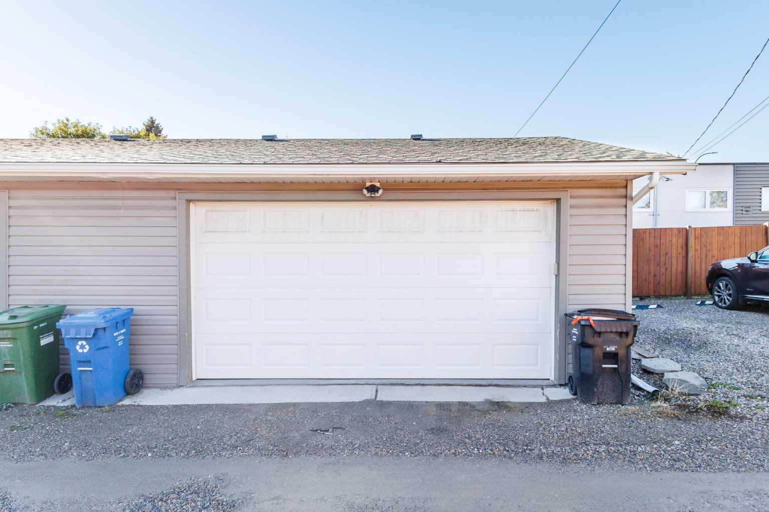 836C 68 Avenue SW