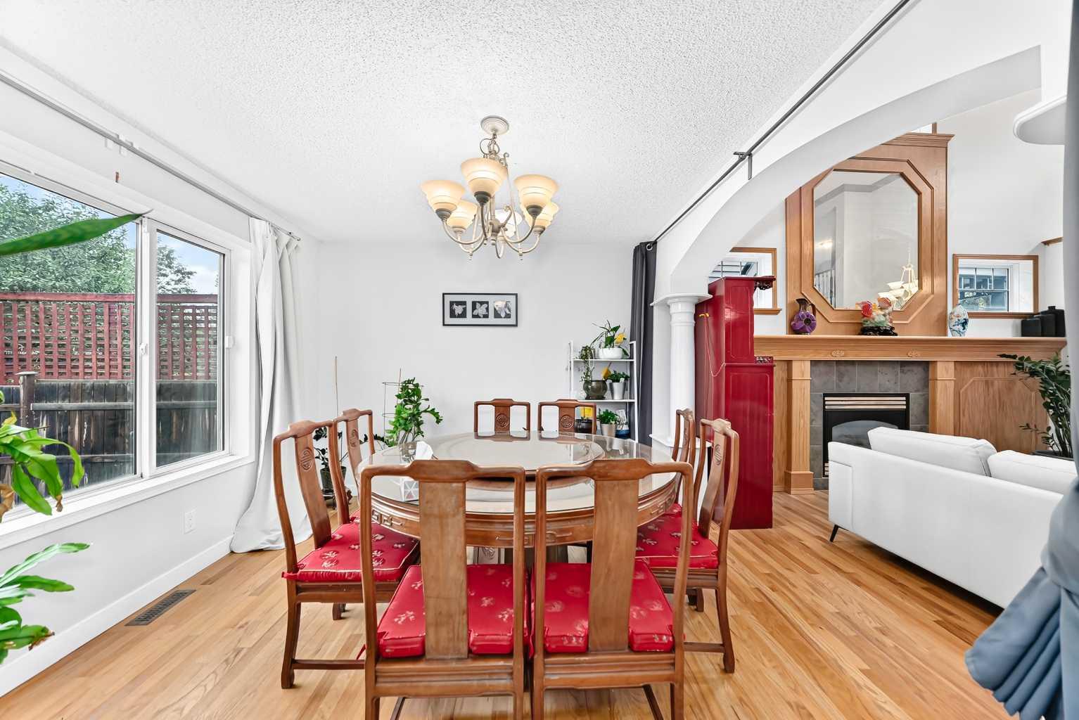 22 Hidden Creek Drive NW
