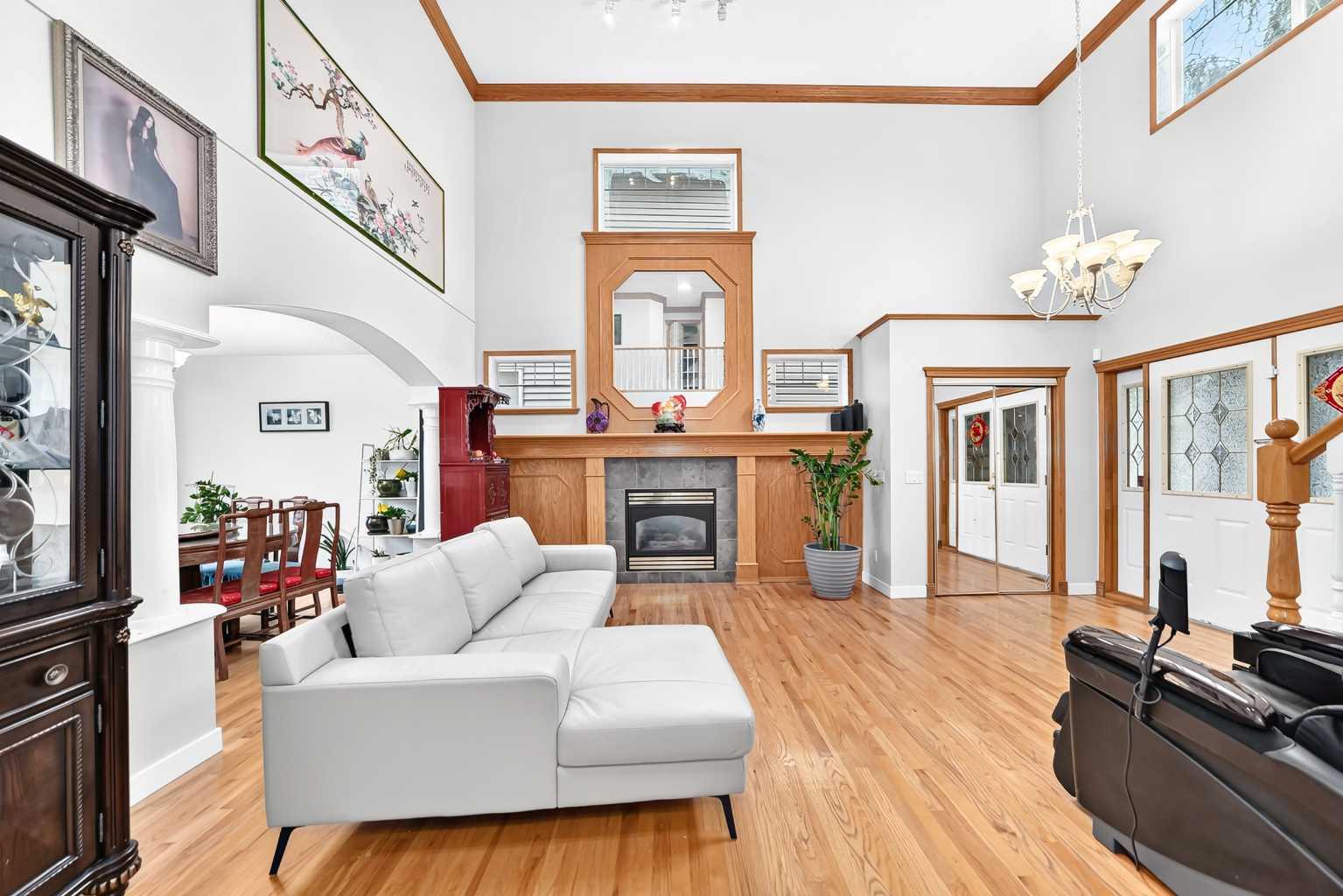 22 Hidden Creek Drive NW