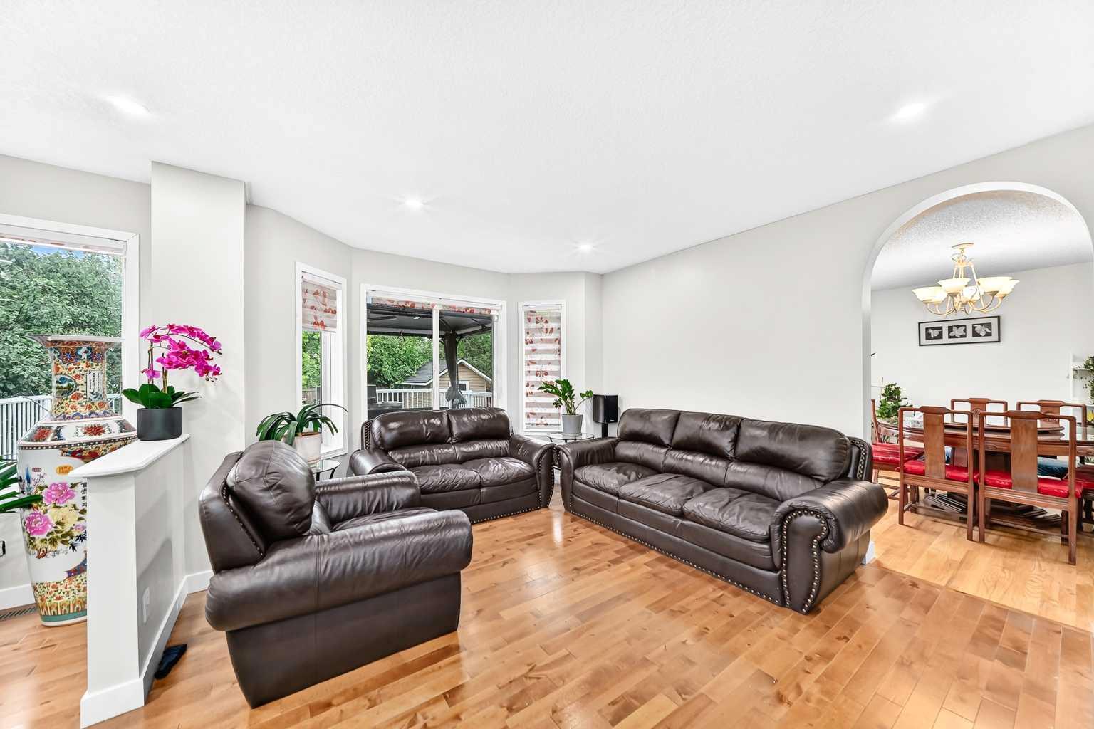 22 Hidden Creek Drive NW
