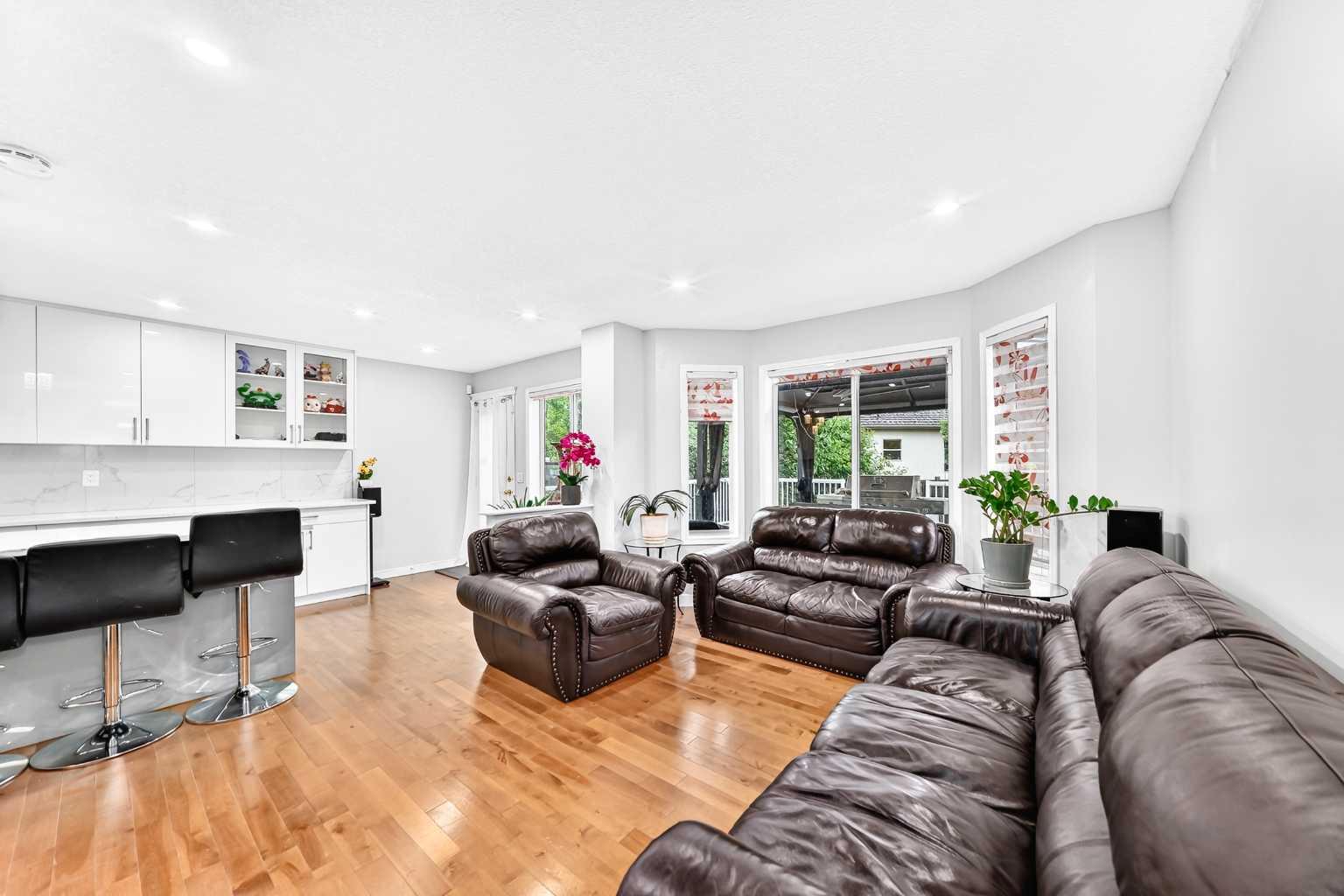 22 Hidden Creek Drive NW