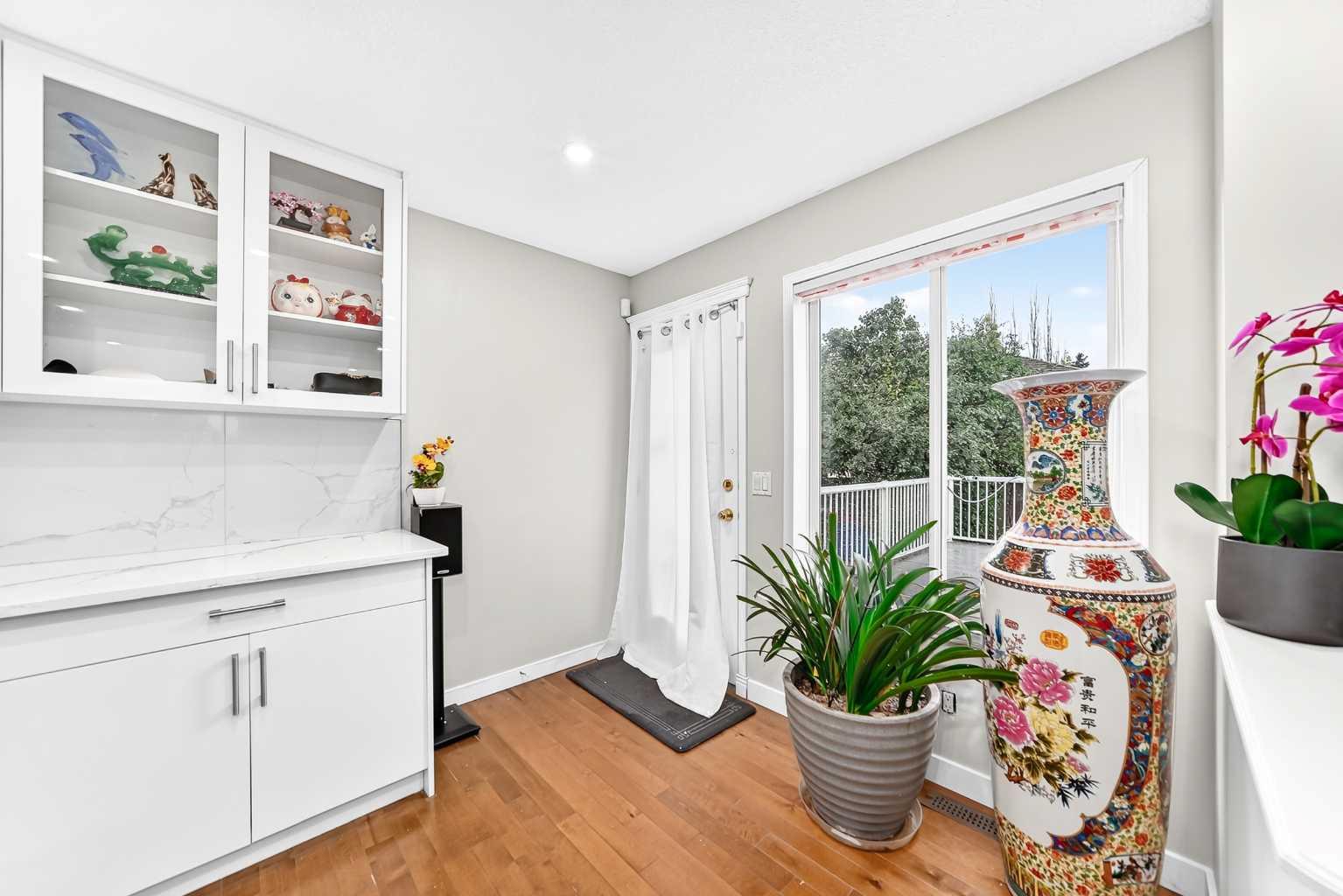 22 Hidden Creek Drive NW