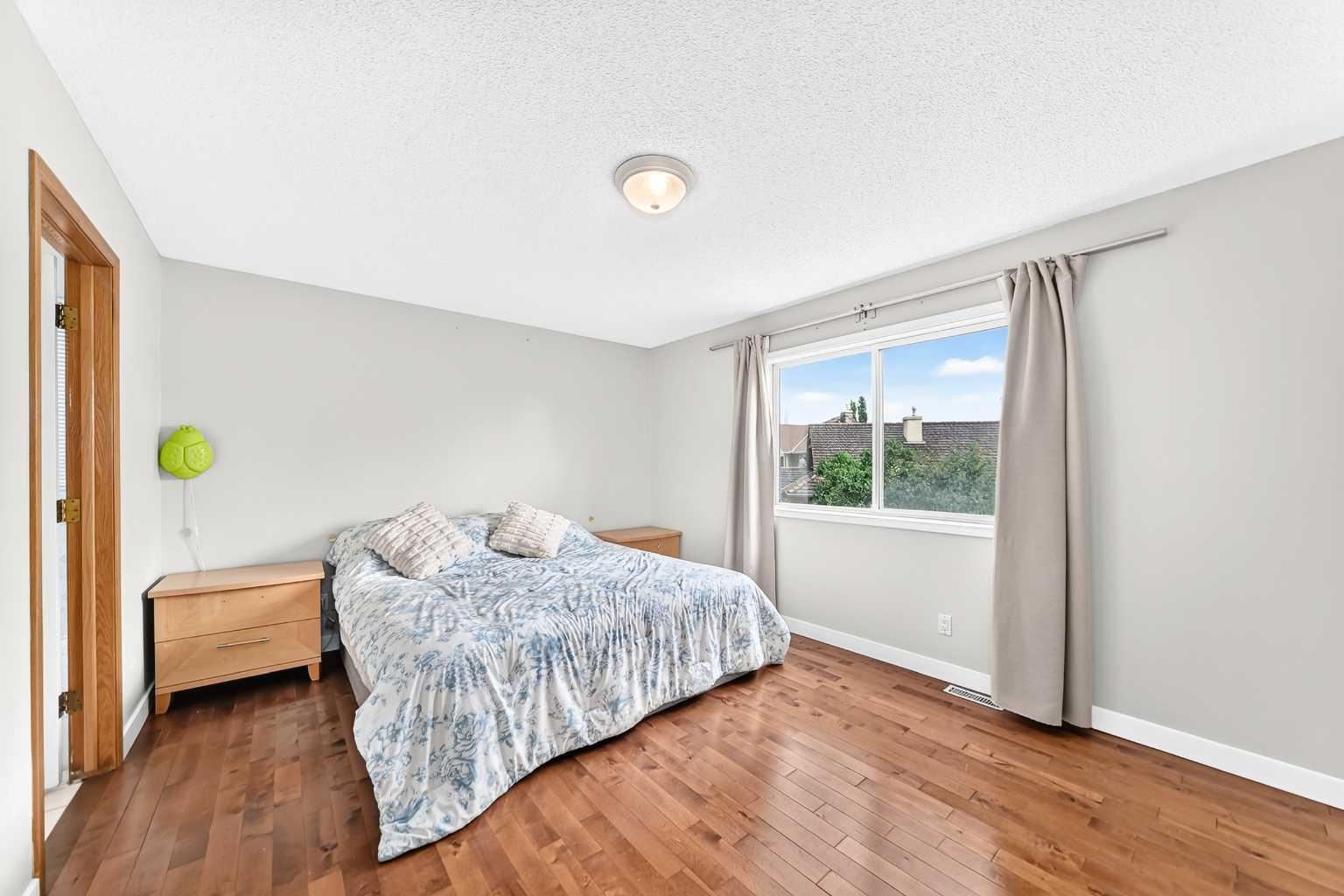 22 Hidden Creek Drive NW