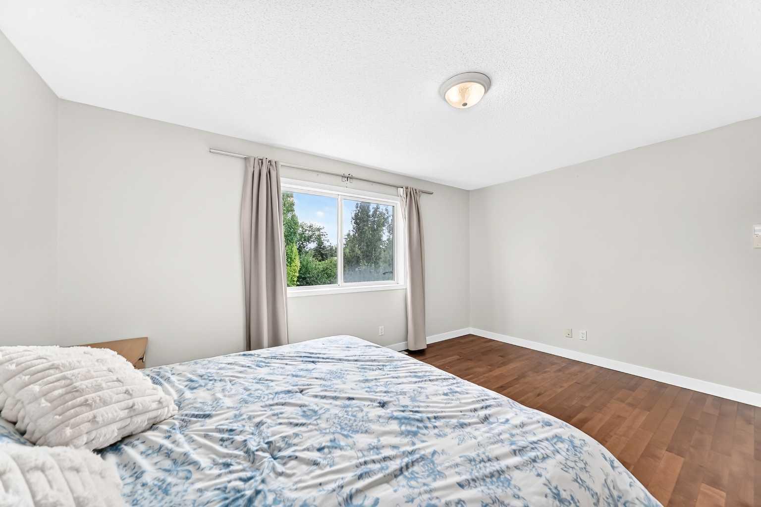 22 Hidden Creek Drive NW