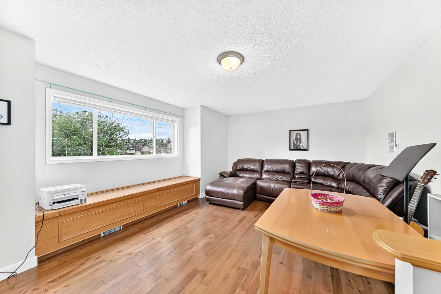 22 Hidden Creek Drive NW