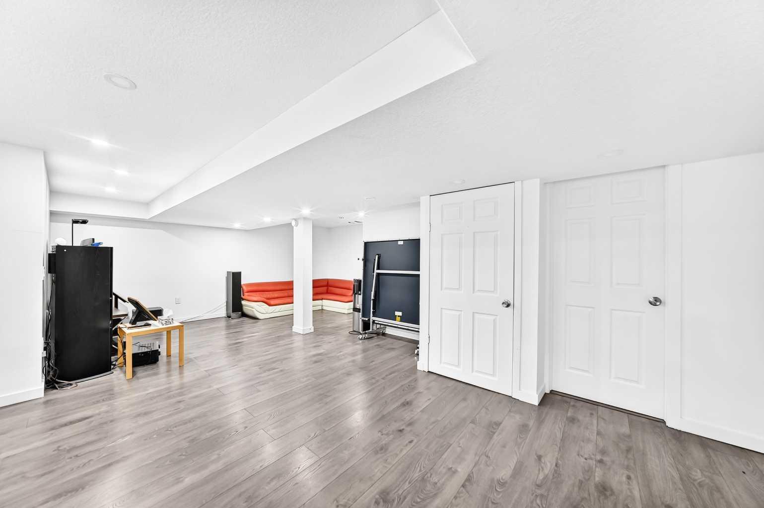 22 Hidden Creek Drive NW