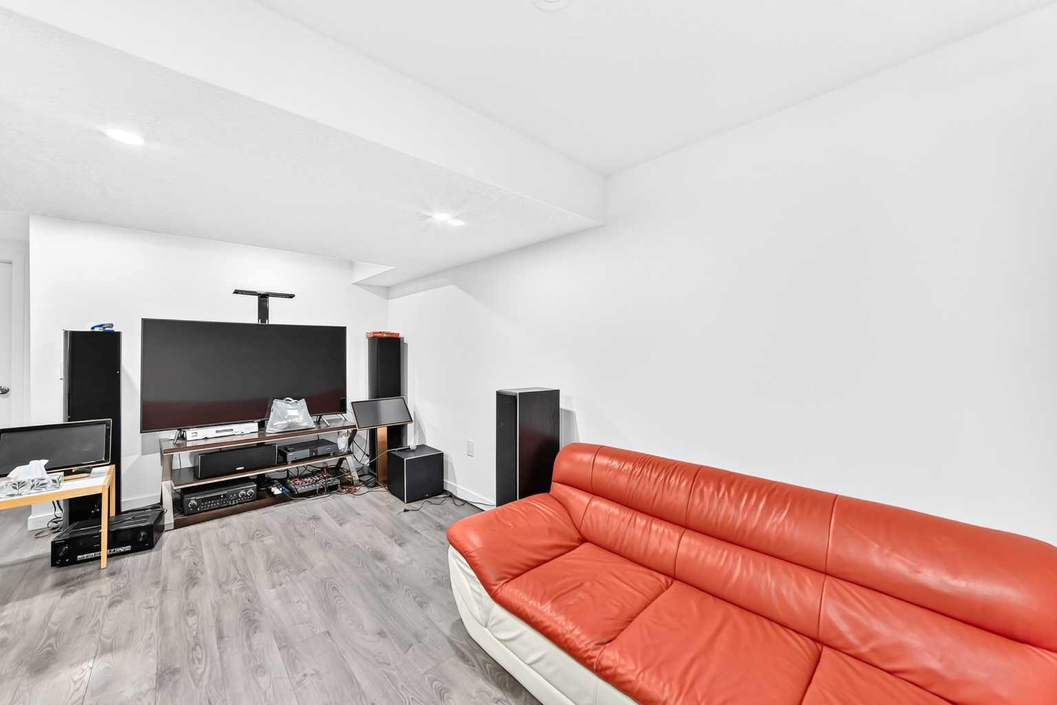 22 Hidden Creek Drive NW