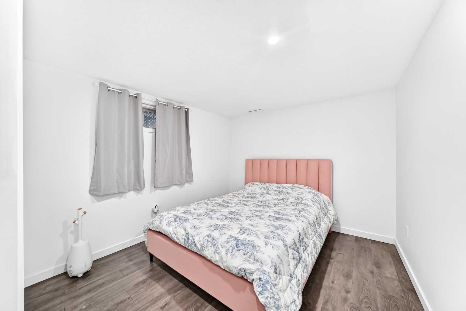 22 Hidden Creek Drive NW