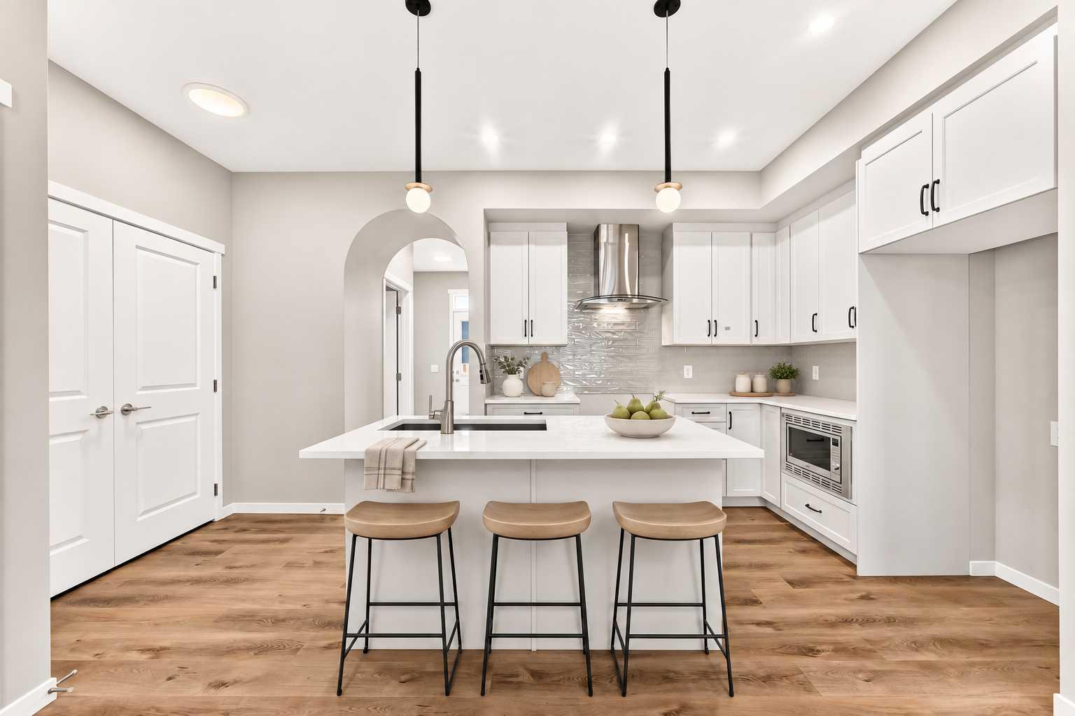 76 Mercado Road SE