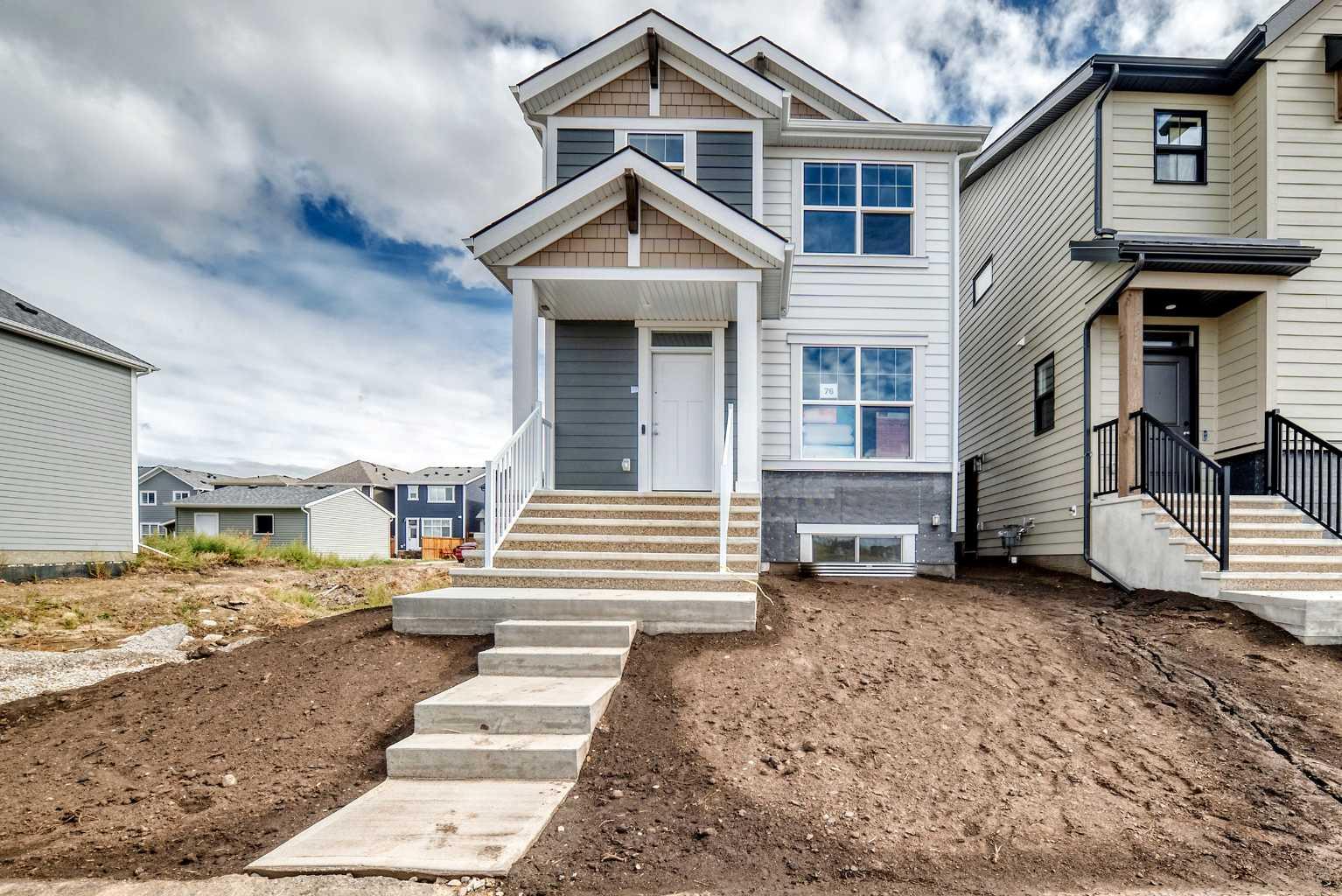 76 Mercado Road SE