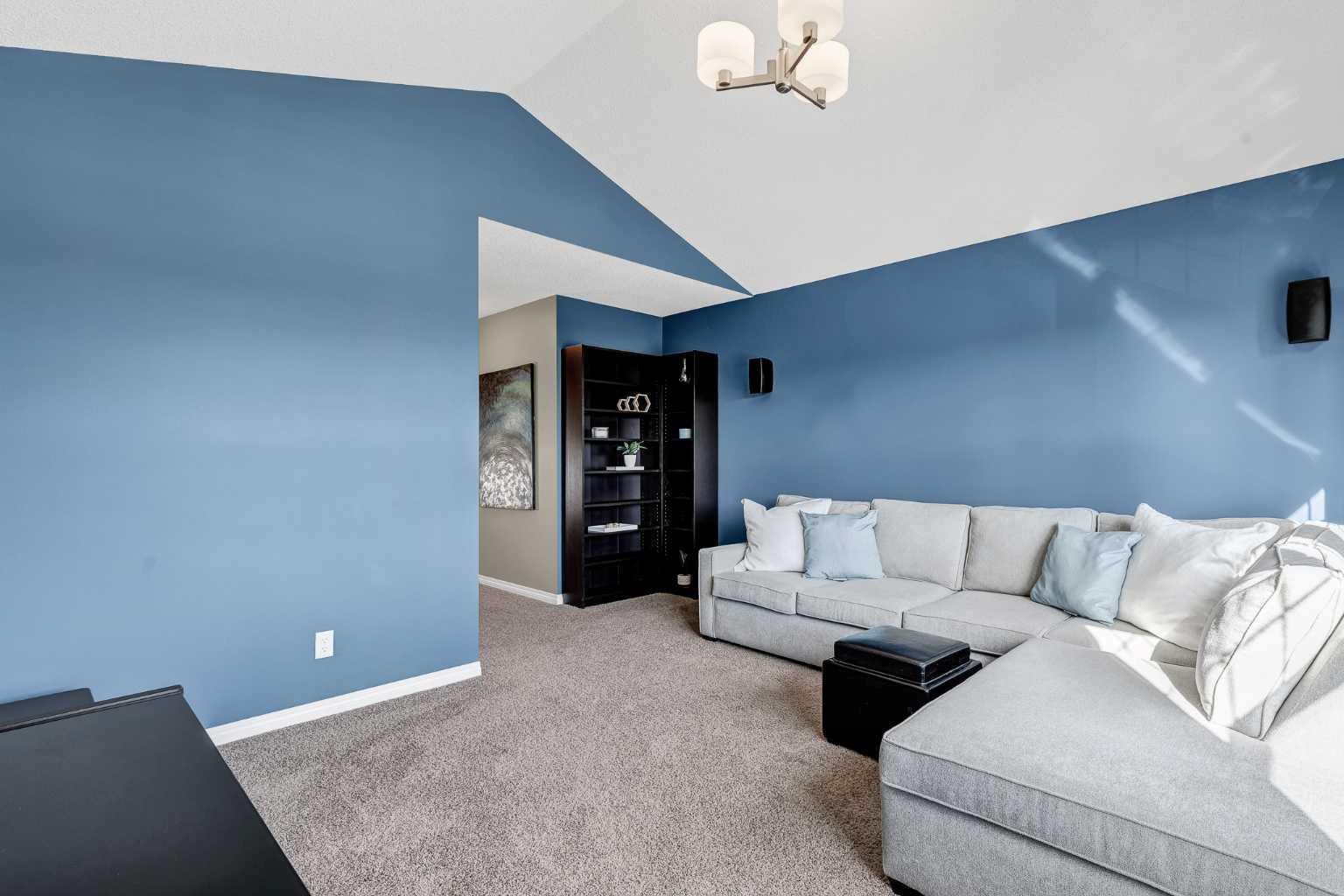 62 Panamount Plaza NW