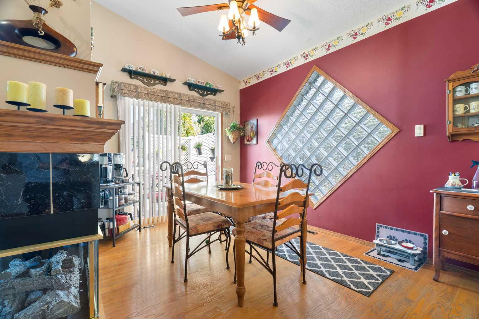 238 Chaparral Place SE