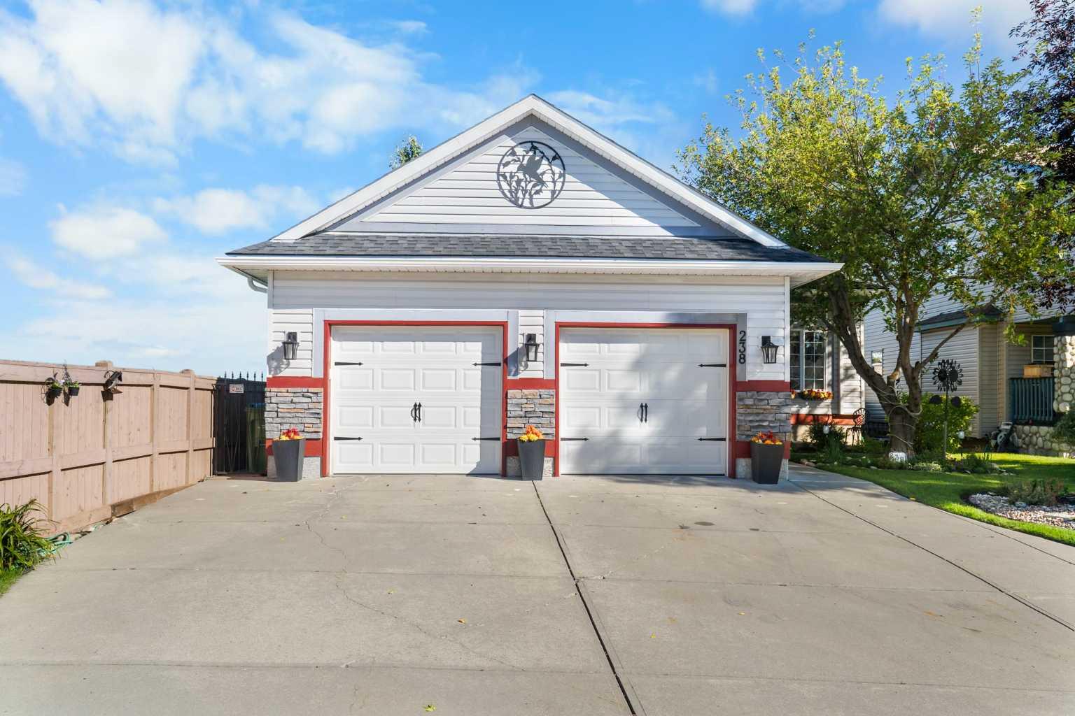 238 Chaparral Place SE