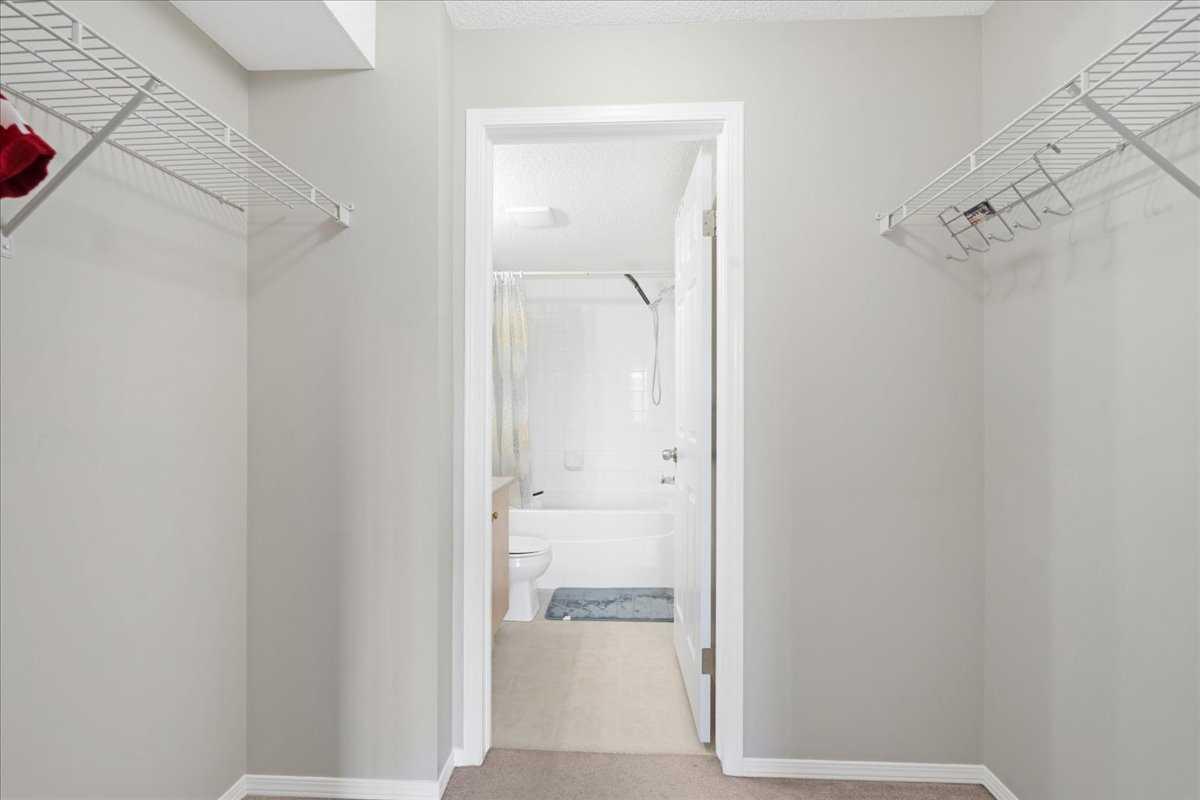 213, 3000 Citadel Meadow Point NW