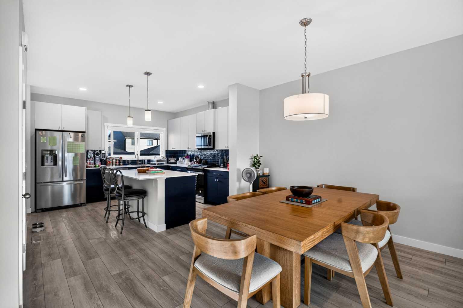 150 Edith Green NW