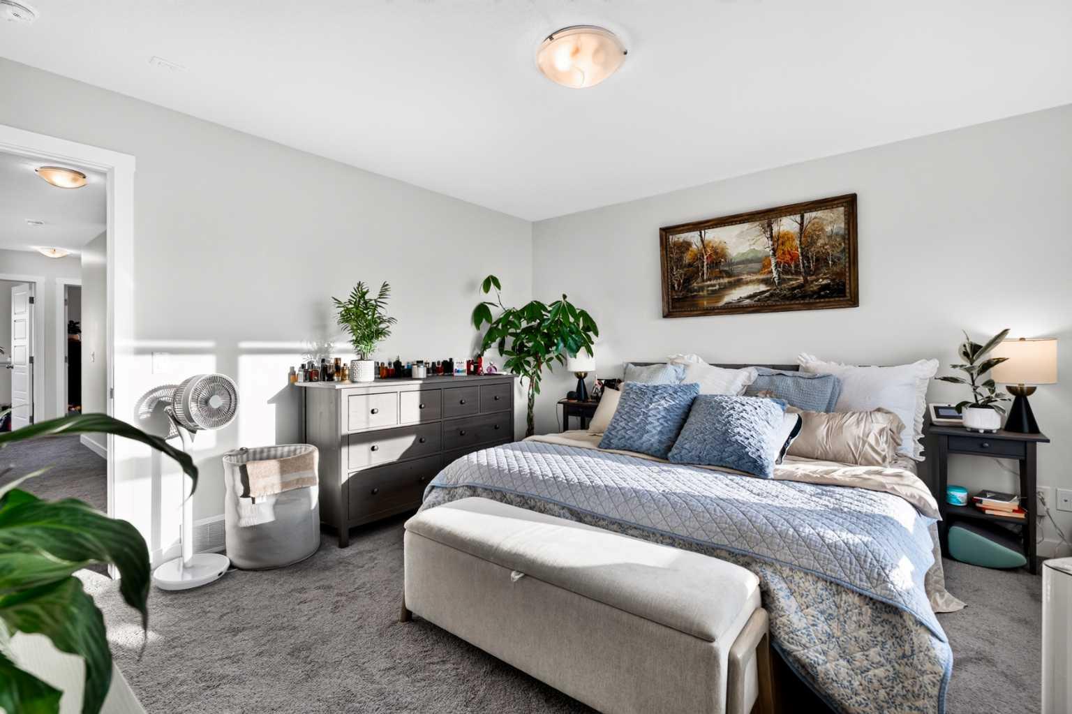 150 Edith Green NW