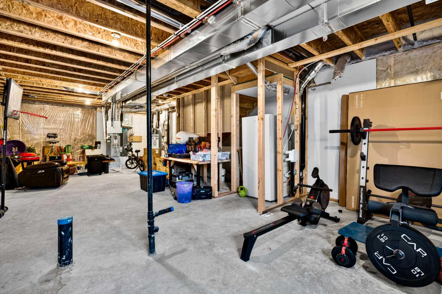 150 Edith Green NW