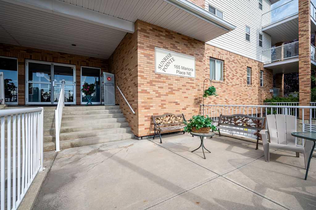439, 165 Manora Place NE