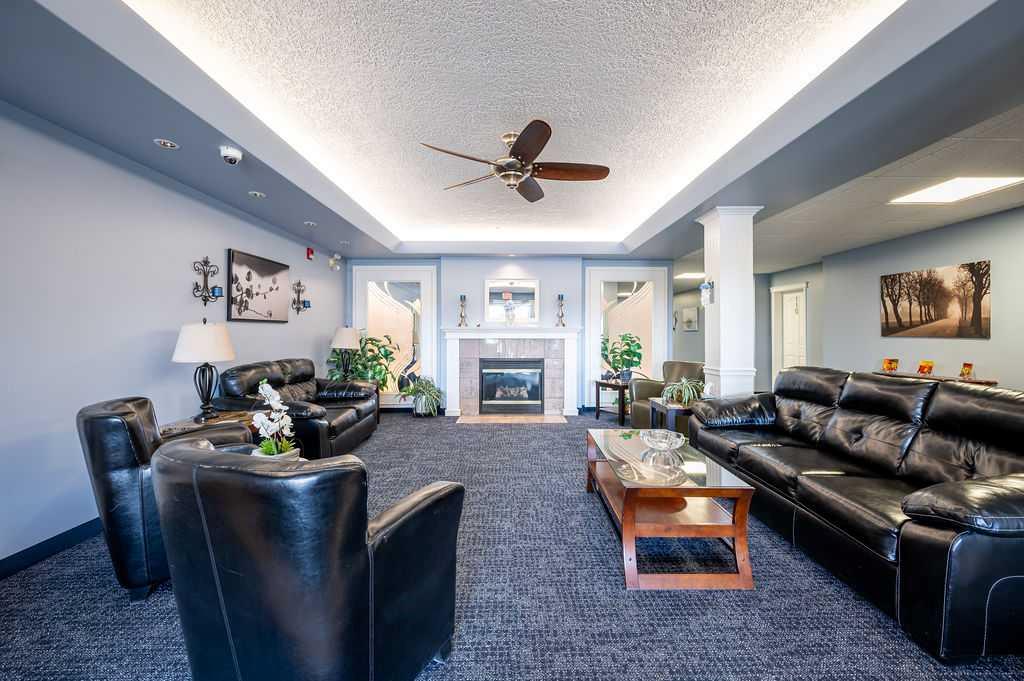439, 165 Manora Place NE