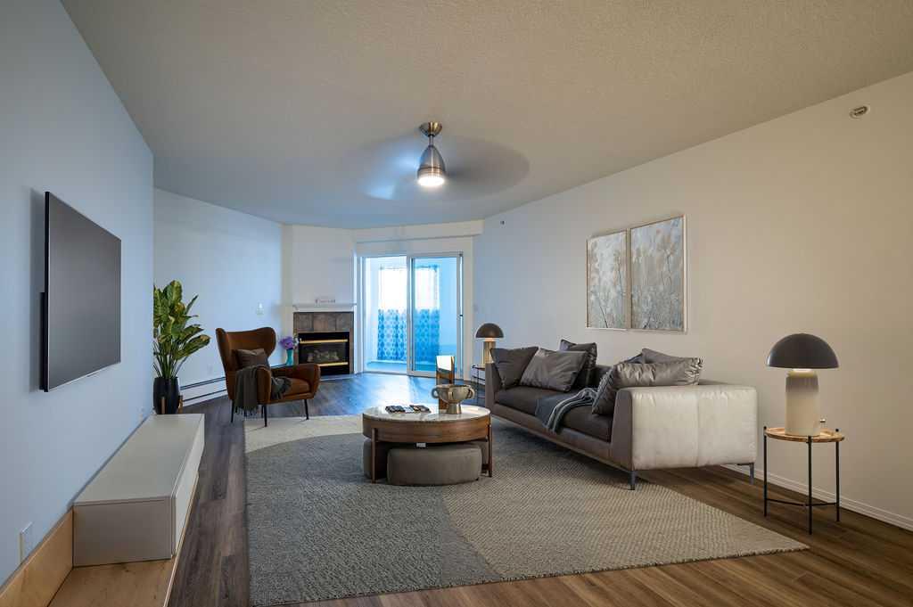439, 165 Manora Place NE