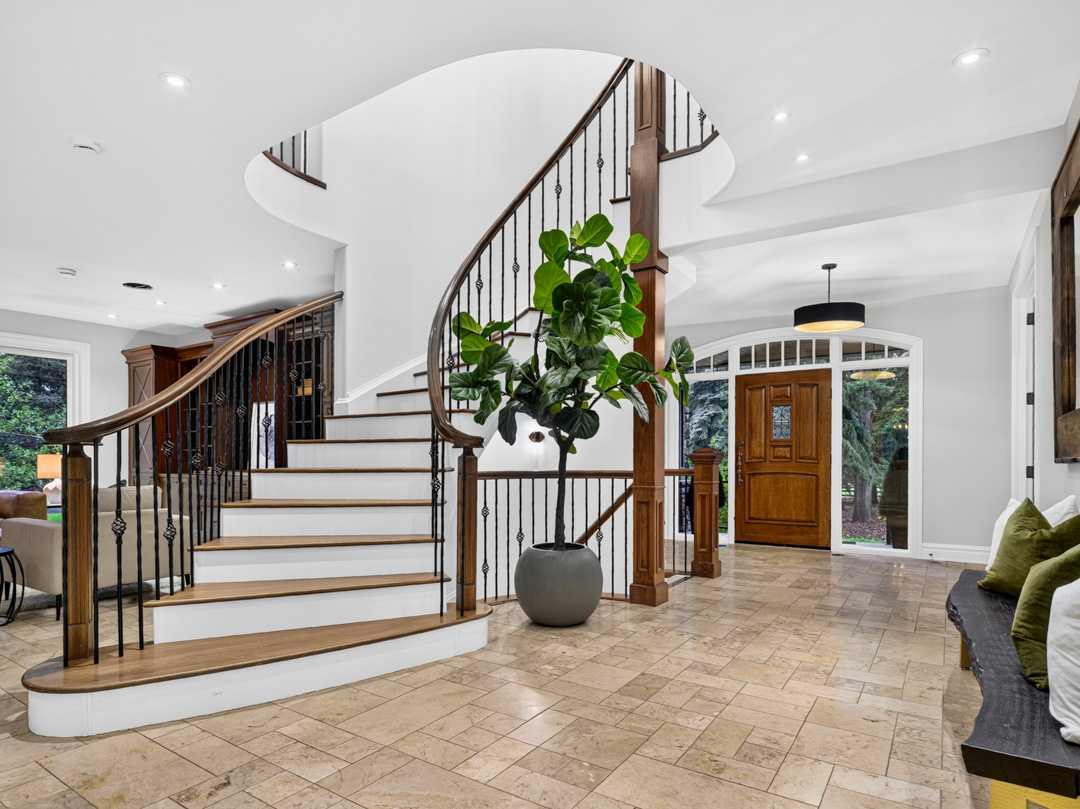 33 Longeway Place 