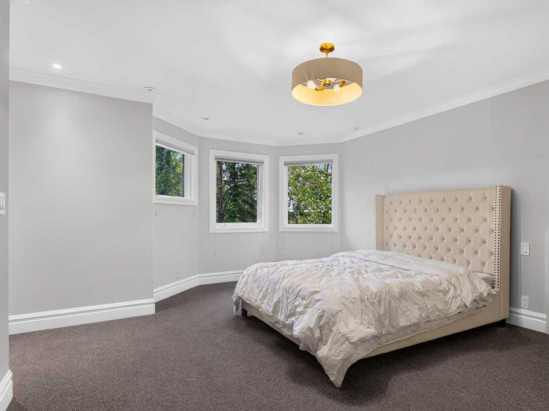 33 Longeway Place 