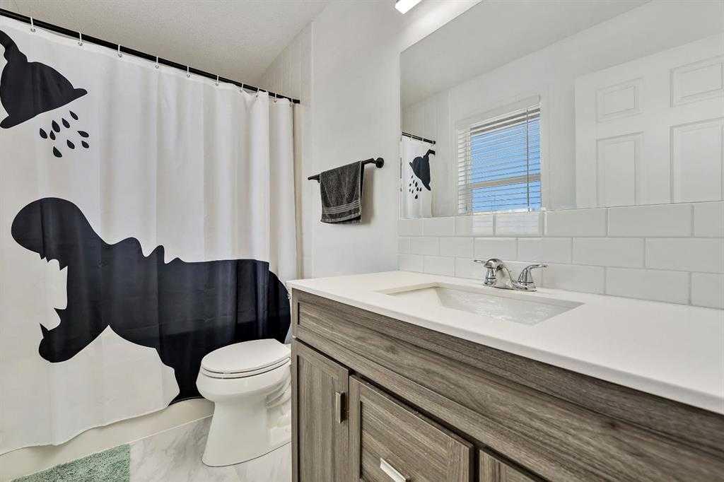 128 WESTON Manor SW
