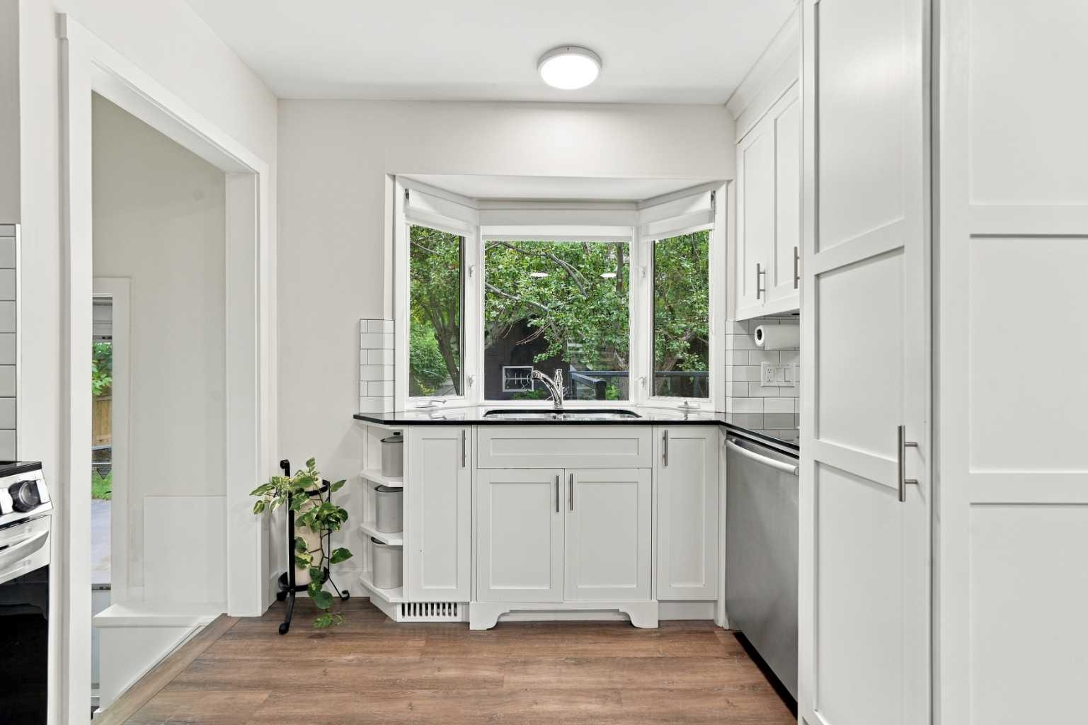 137 Lissington Drive SW